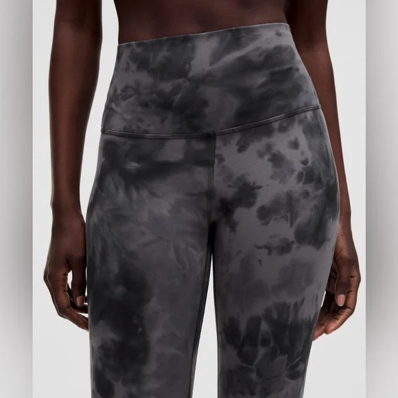 Diamond Dye Pitch Grey Graphite Grey  28” Lululemon align high rise leggings nwt - Picture 4 of 9